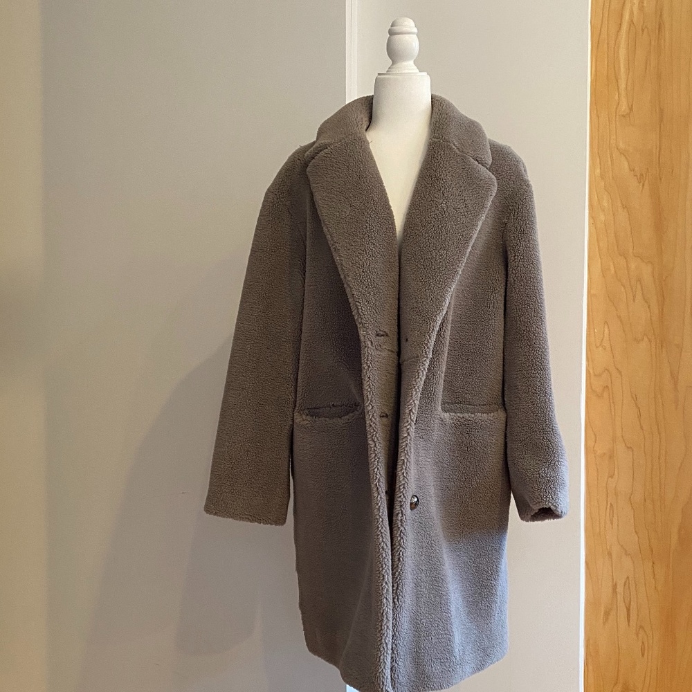SOSKEN STUDIOS Long Teddy Coat